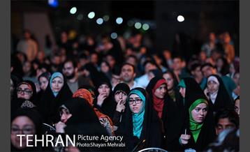 اجتماع بزرگ جوانان شهر تهران در میدان امام حسین(ع) 3