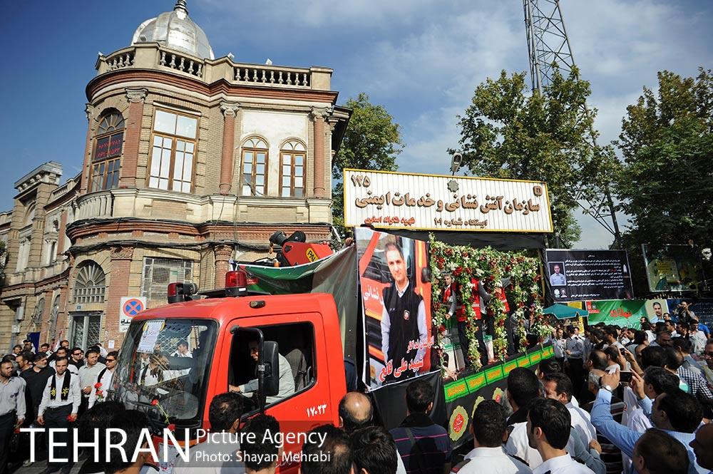 مراسم تشییع پیکر شهید آتش نشان علی قانع 5