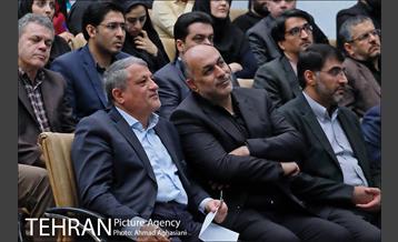 مراسم رونمایی از سرویس‌های هوشمند شهرسازی 12