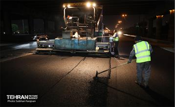 عملیات آسفالت‌ریزی در پایتخت 4