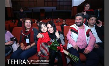 اکران خیریه انیمیشن مبارک در بازارچه رعد‎ 12