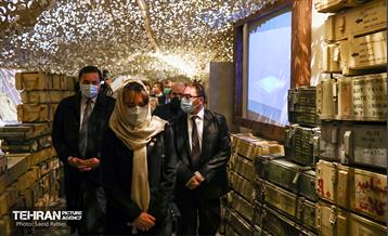 بازدید سفرا از سراسرنمای شهید سلیمانی 24
