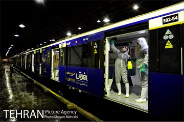 عملیات ضد عفونی کردن مترو تهران 11