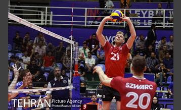 لیگ جهانی والیبال روسیه و کانادا 2