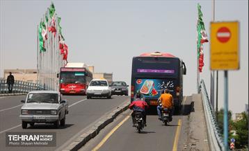 بی قانونی؛ تردد در خطوط بی آر تی 11