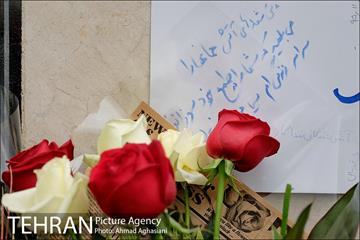 ادای احترام تهرانی ها به شهدای آتش نشان پلاسکو 18