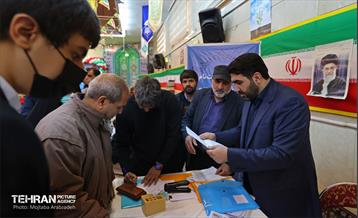 قرار خدمت؛ دیدار مردمی شهردار تهران در مسجد جامع باغ فیض 12