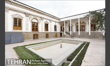 بازدید شهردار تهران از پروژه مرمت خانه اتحادیه در لاله زار 28