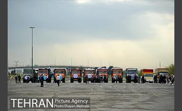 ارسال کمک های مردمی جمع آوری شده توسط مناطق ۲۲ گانه شهرداری تهران به مناطق سیل زده خوزستان 1