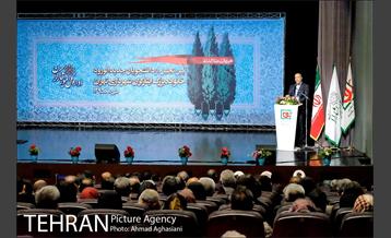 مراسم تجلیل از دانشجویان خانواده های ایثارگران شهرداری 25