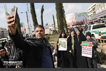 راهپیمایی یوم الله 22 بهمن 17