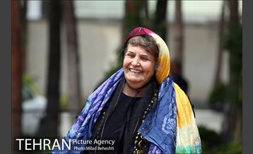 جشن تولد هنرمندان پیشکسوت متولد اردیبهشت و خرداد‎ 1