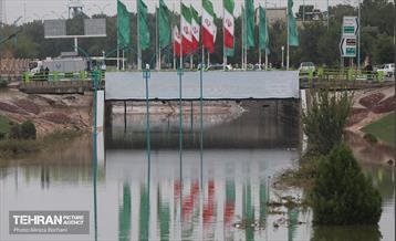 امدادرسانی سازمان مدیریت پسماند شهرداری تهران به مناطق سیل زده یزد