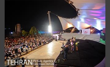 جشن عید غدیر در بوستان آب و آتش 2