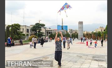 جشنواره بادبادک ها در بوستان آب و آتش 8