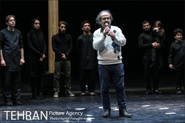 نمایش "من" در پردیس تئاتر تهران (خاوران) 42