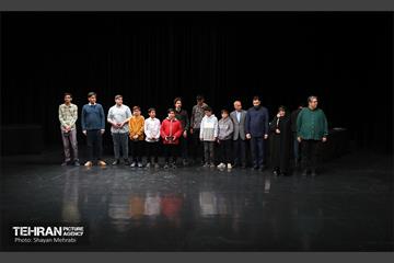 رونمایی از طرح هشتمین نویسندگان دهه هشتاددی و نودی 27