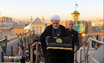 آیین تعویض پرچم گنبد حضرت عبدالعظیم الحسنی(ع) 25