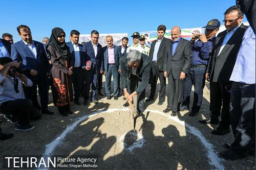 مراسم کلنگ زنی مجموعه چهارباغ با حضور شهردار تهران 3