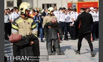 نمایشگاه عملیاتی سازمان آتش‌نشانی 9