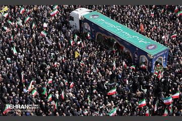 تشییع پیکر مطهر شهدای ناوشکن دنا 54