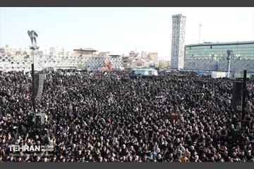 عزاداری شهادت امیرالمومنین (ع) در میدان امام حسین (ع) 60