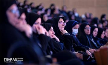 بزرگداشت مقام زن و مادر در برج میلاد 27