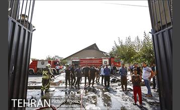 آتش سوزی در کارخانه رنگ  10