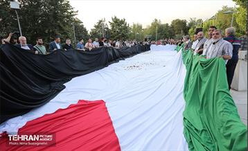 اهتزاز بزرگترین پرچم فلسطین جهان در تهران 19