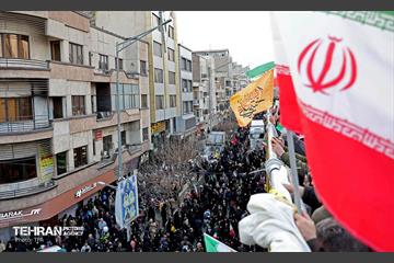 تشییع پیکر ۱۰۰ شهید مردمی و مدافع امنیت در تهران - 1 5
