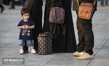 آیین بدرقه جاماندگان اربعین در میدان امام حسین(ع) 42