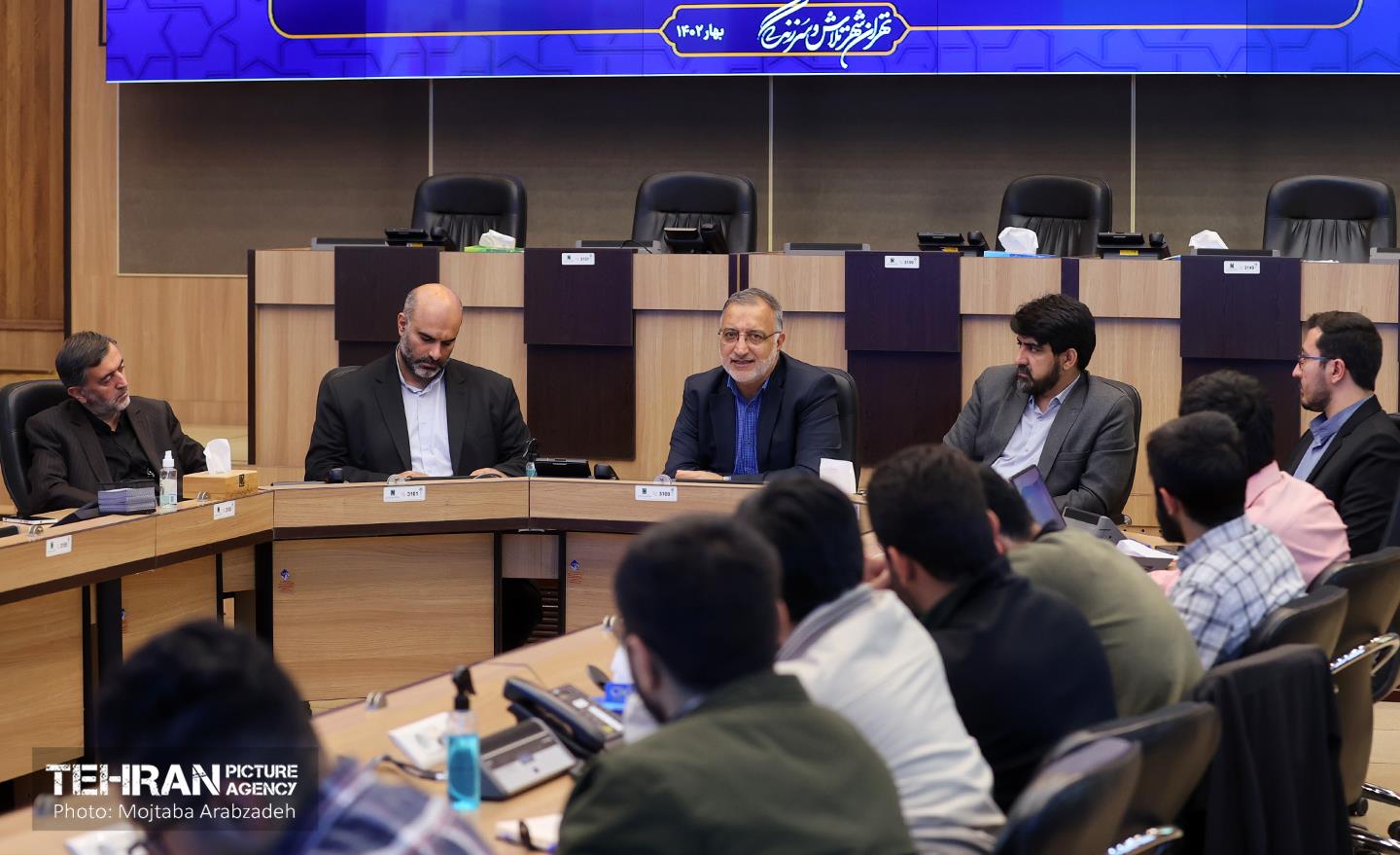 نشست صمیمانه شهردار تهران با فعالان دانشجویی 10