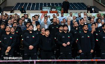 مراسم تجلیل از کشتی‌گیران قهرمان جهان (جشنی برای ایران) 81