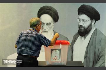 انتخابات چهاردهمین دوره ریاست جمهوری - حسینیه جماران 49