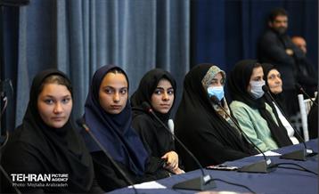 نشست صمیمانه شهردار تهران با قهرمانان، پیشکسوتان و مدیران ورزشی کشور 25