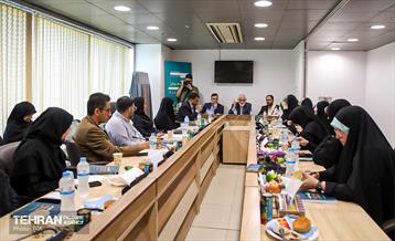آیین رونمایی از کتاب «درآمدی برگردشگری خانوادگی» 12