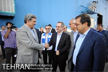 بازدید معاون اول رئیس جمهور به همراه شهردار تهران از کارخانه واگن‌سازی تهران 11