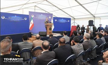 افتتاح ۳ ایستگاه شارژبرقی و رونمایی از تاکسی برخط 26