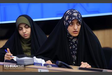 نشست صمیمانه شهردار تهران با فعالان دانشجویی 15