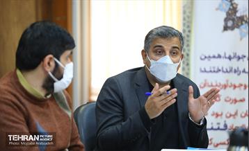 نشست هم اندیشی شهردار تهران با نخبگان منطقه 22