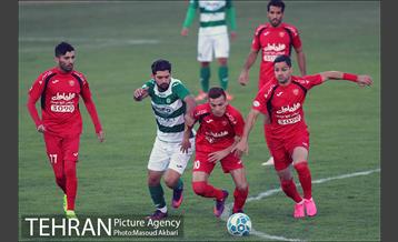 دیدار ذوب اهن و پرسپولیس در لیگ برتر فوتبال