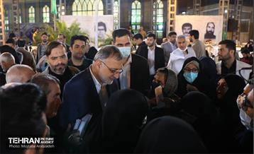 افطاری شهردار تهران با حضور خانواده شهدا 20