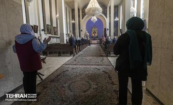 آیین عشای‌ ربانی در کلیسای سرکیس مقدس  28