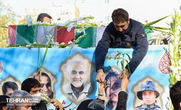 تشییع و تدفین پیکر مطهر دو شهید گمنام در منطقه 17