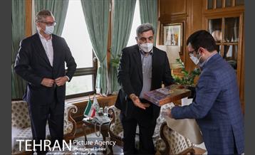 دیدار شهردار تهران با سفیر هلند 17