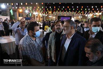 افطاری شهردار تهران با حضور خانواده شهدا 23