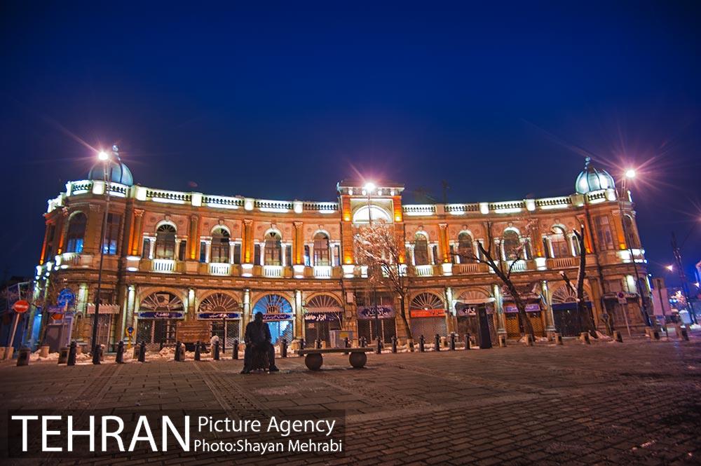 میدان حسن آباد 28