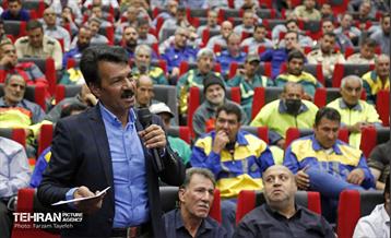 همایش تجلیل از کارگران شهرداری منطقه ۵ 17