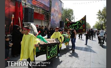 برگزاری مراسم سوگواری سالار شهیدان امام حسین (ع) در محلات منطقه 15 12