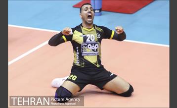 دیدار تیم های والیبال سپاهان و فولاد سیرجان 17